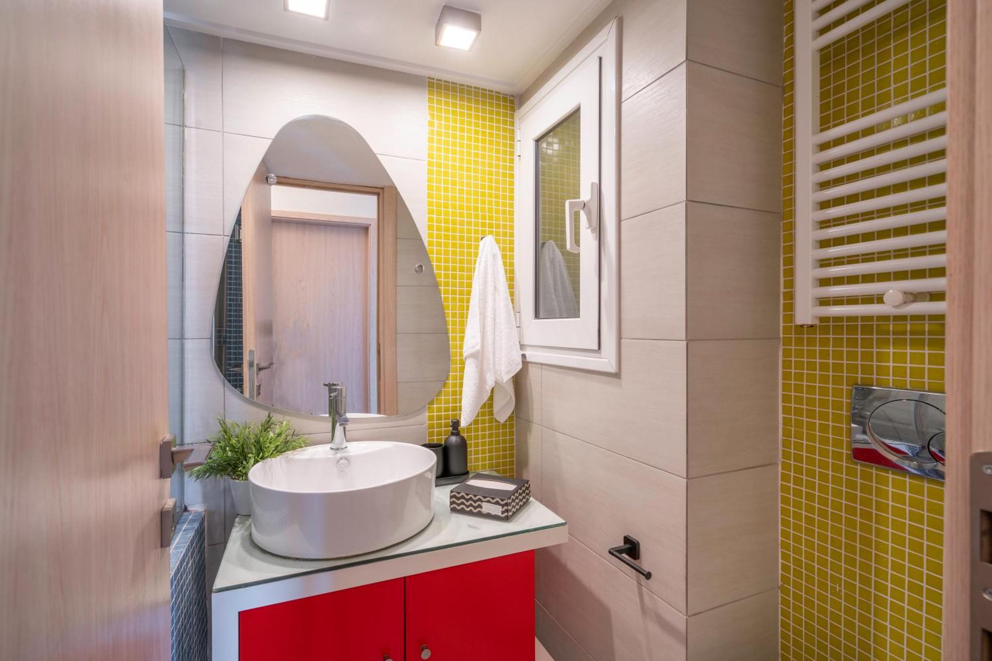 City Oasis: Newly Renovated 2Br Apt In City Center アテネ エクステリア 写真