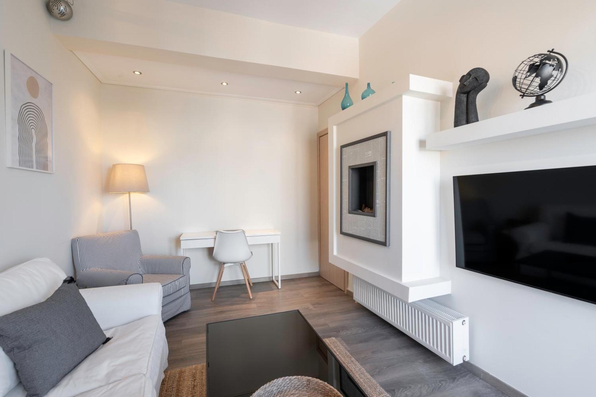 City Oasis: Newly Renovated 2Br Apt In City Center アテネ エクステリア 写真