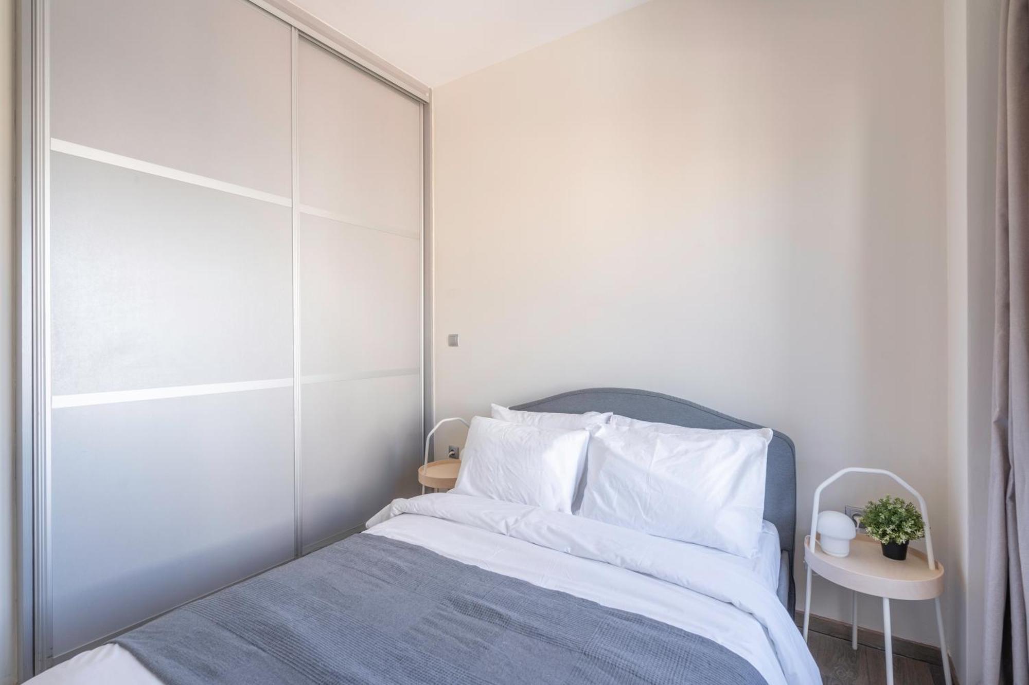 City Oasis: Newly Renovated 2Br Apt In City Center アテネ エクステリア 写真